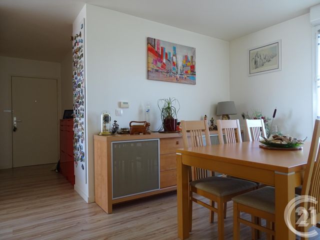 Afficher la photo en grand Appartement F4 à vendre - 4 pièces - 81.03 m2 - ARGENTEUIL - 95 - ILE-DE-FRANCE - Century 21 Grâce De Dieu