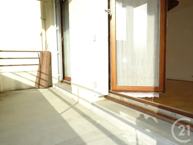 Appartement F2 à vendre - 2 pièces - 50.28 m2 - BEZONS - 95 - ILE-DE-FRANCE - Century 21 Grâce De Dieu Appartement F2 à vendre - 2 pièces - 50.28 m2 - BEZONS - 95 - ILE-DE-FRANCE - Century 21 Grâce De Dieu