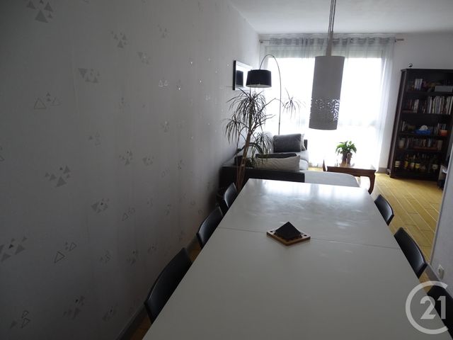Appartement F3 à vendre - 3 pièces - 60.64 m2 - CARRIERES SUR SEINE - 78 - ILE-DE-FRANCE - Century 21 Grâce De Dieu Appartement F3 à vendre - 3 pièces - 60.64 m2 - CARRIERES SUR SEINE - 78 - ILE-DE-FRANCE - Century 21 Grâce De Dieu