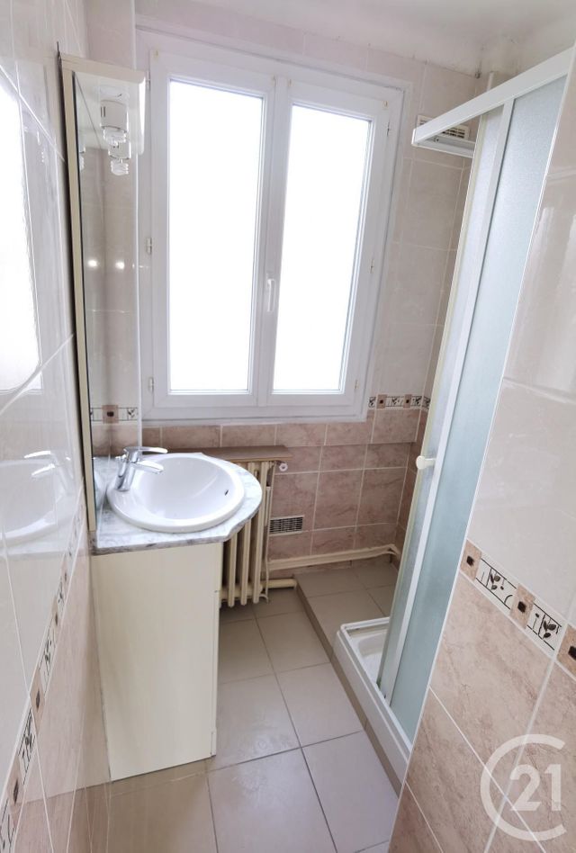 Appartement F2 à louer - 2 pièces - 38.71 m2 - BEZONS - 95 - ILE-DE-FRANCE - Century 21 Grâce De Dieu Appartement F2 à louer - 2 pièces - 38.71 m2 - BEZONS - 95 - ILE-DE-FRANCE - Century 21 Grâce De Dieu