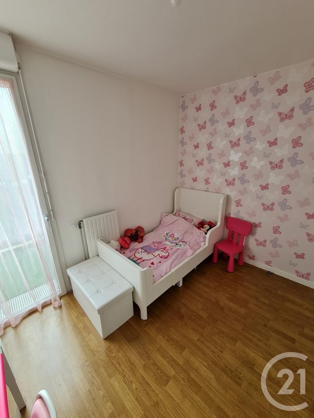 Afficher la photo en grand Appartement F3 à vendre - 3 pièces - 59.0 m2 - ARGENTEUIL - 95 - ILE-DE-FRANCE - Century 21 Grâce De Dieu