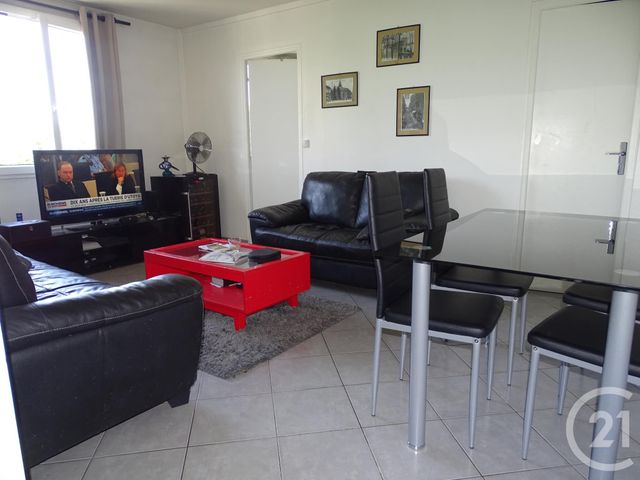 Afficher la photo en grand Appartement F2 à vendre - 2 pièces - 39.8 m2 - BEZONS - 95 - ILE-DE-FRANCE - Century 21 Grâce De Dieu