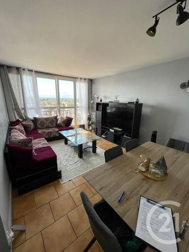 Afficher la photo en grand Appartement F2 à louer - 2 pièces - 48.5 m2 - BEZONS - 95 - ILE-DE-FRANCE - Century 21 Grâce De Dieu