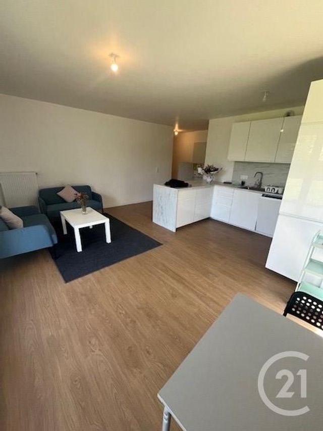 Appartement F3 à louer - 3 pièces - 64.14 m2 - CONFLANS STE HONORINE - 78 - ILE-DE-FRANCE - Century 21 Grâce De Dieu