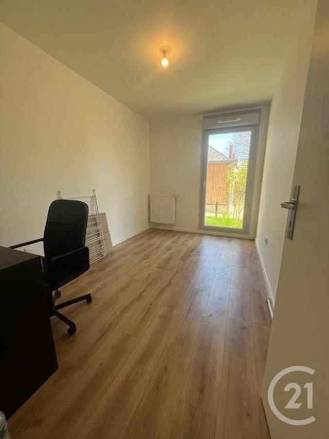 Appartement F3 à louer - 3 pièces - 64.14 m2 - CONFLANS STE HONORINE - 78 - ILE-DE-FRANCE - Century 21 Grâce De Dieu